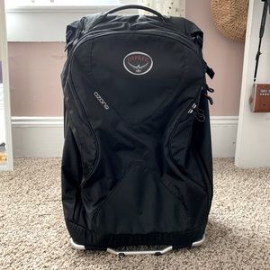 Osprey Ozone Wheeled Carry-on, 42L